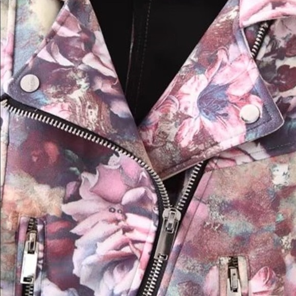 🆕Floral Suede Belted Moto Jacket - Picture 5 of 7